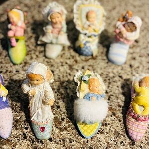 Ashton Drake 8 Tiny Dreamer Shoe Collection